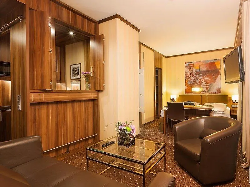 Living Hotel Duesseldorf 4*, Düsseldorf