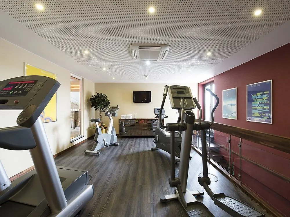 Living Hotel Duesseldorf 4*, Дюссельдорф