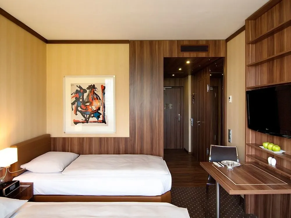 Living Hotel Duesseldorf Дюссельдорф
