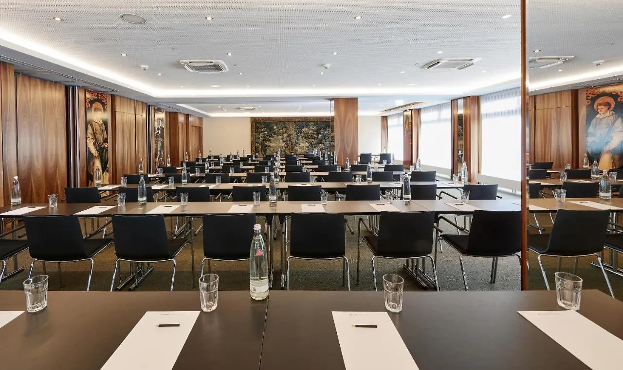 Living Hotel Duesseldorf 4*, Дюссельдорф