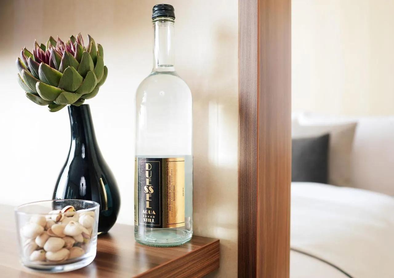 Living Hotel Duesseldorf 4*, Дюссельдорф Германия